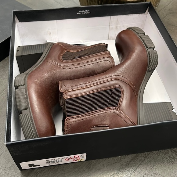 NATURALIZER MINDY WATERPROOF BOOTIE - Picture 2 of 12